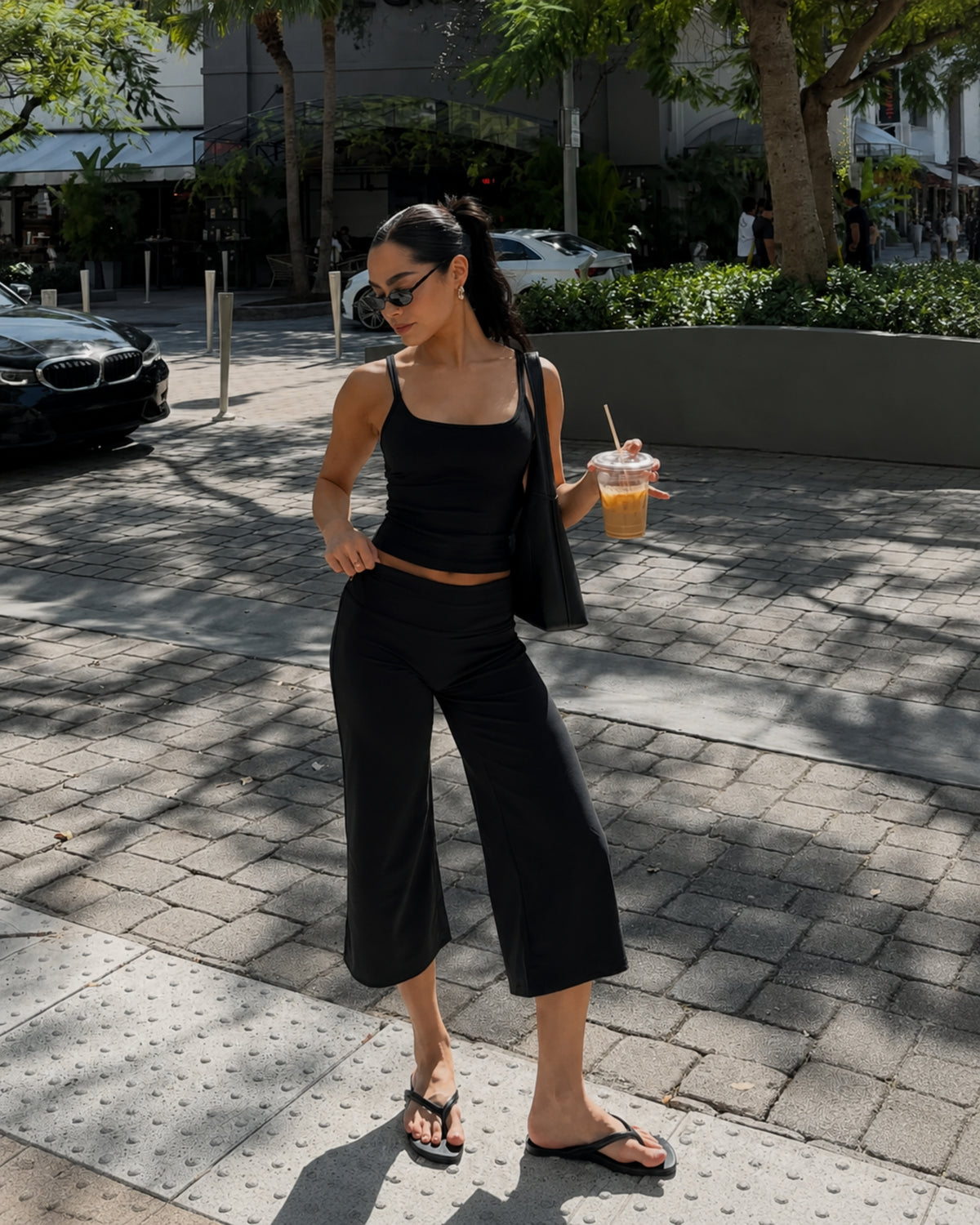 Sculpt Wide Leg Capris