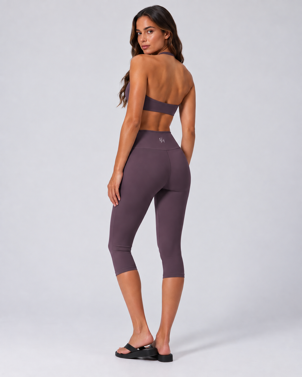 Lux Capris
