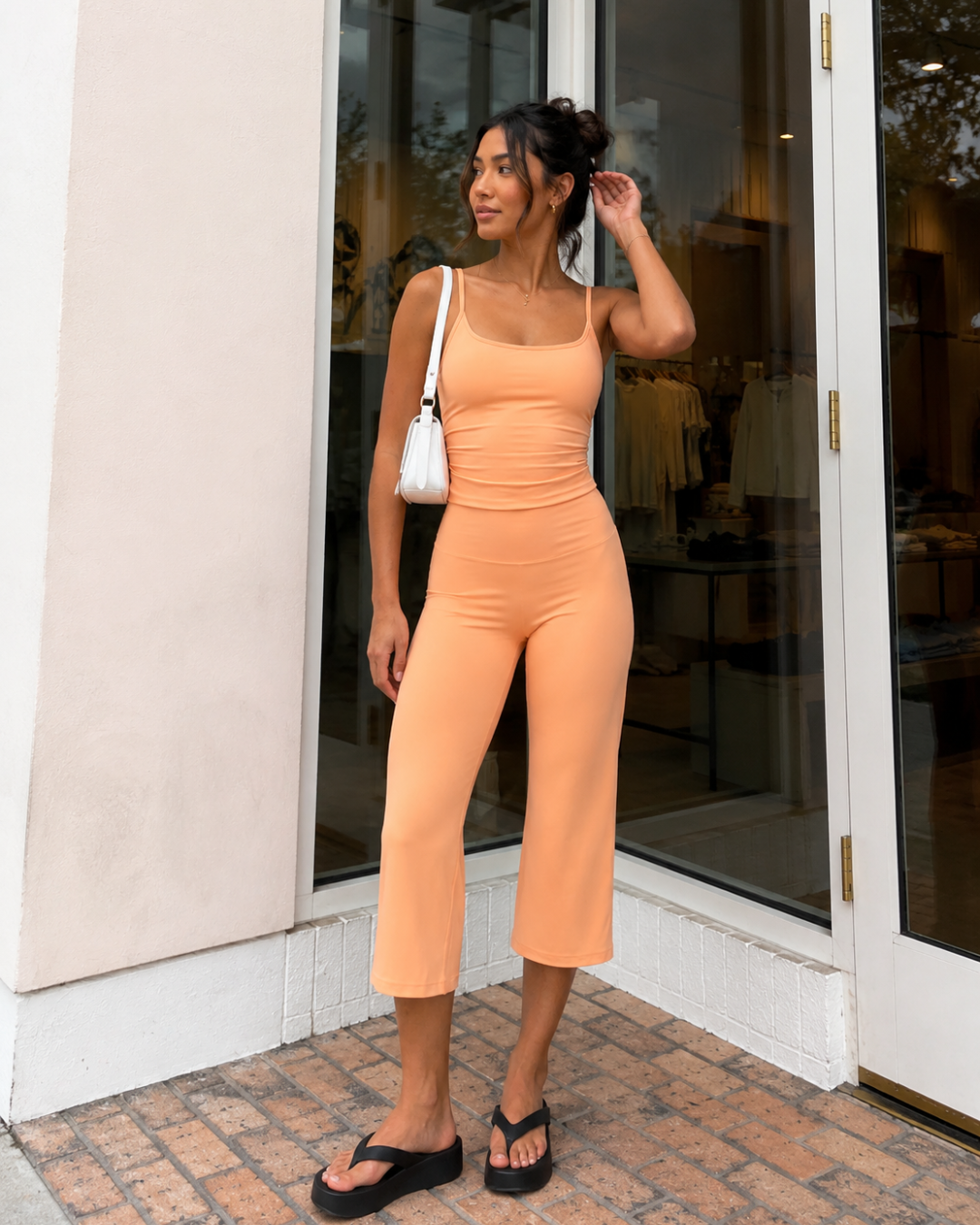 Sculpt Wide Leg Capris