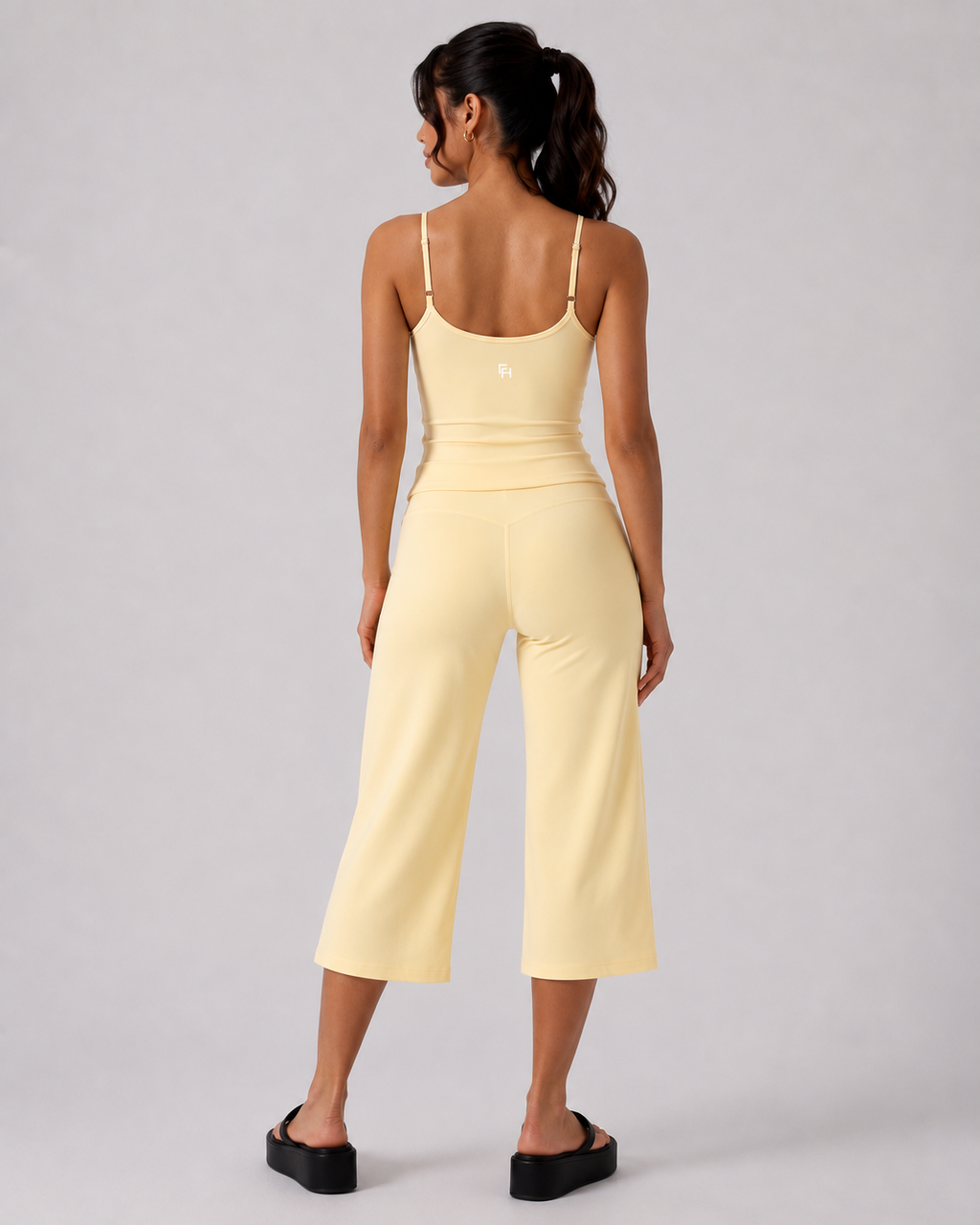 Sculpt Cropped Wide Leg Pant