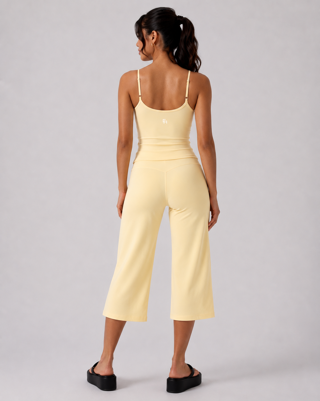 Sculpt Cropped Wide Leg Pant