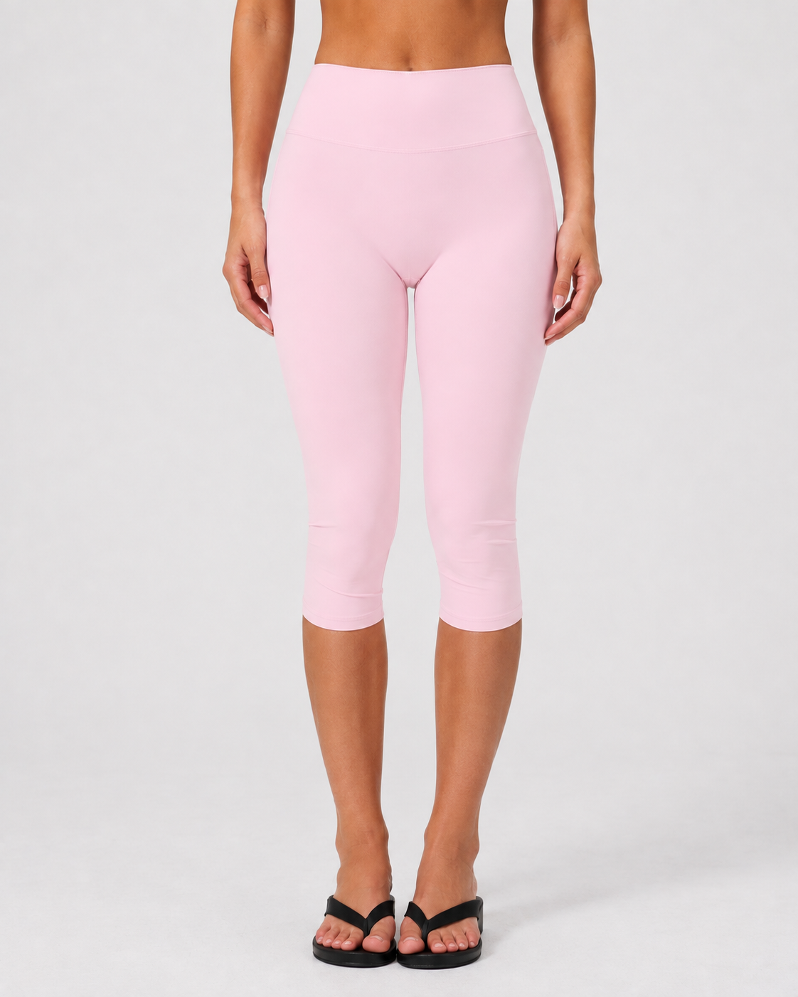 Lux Capris