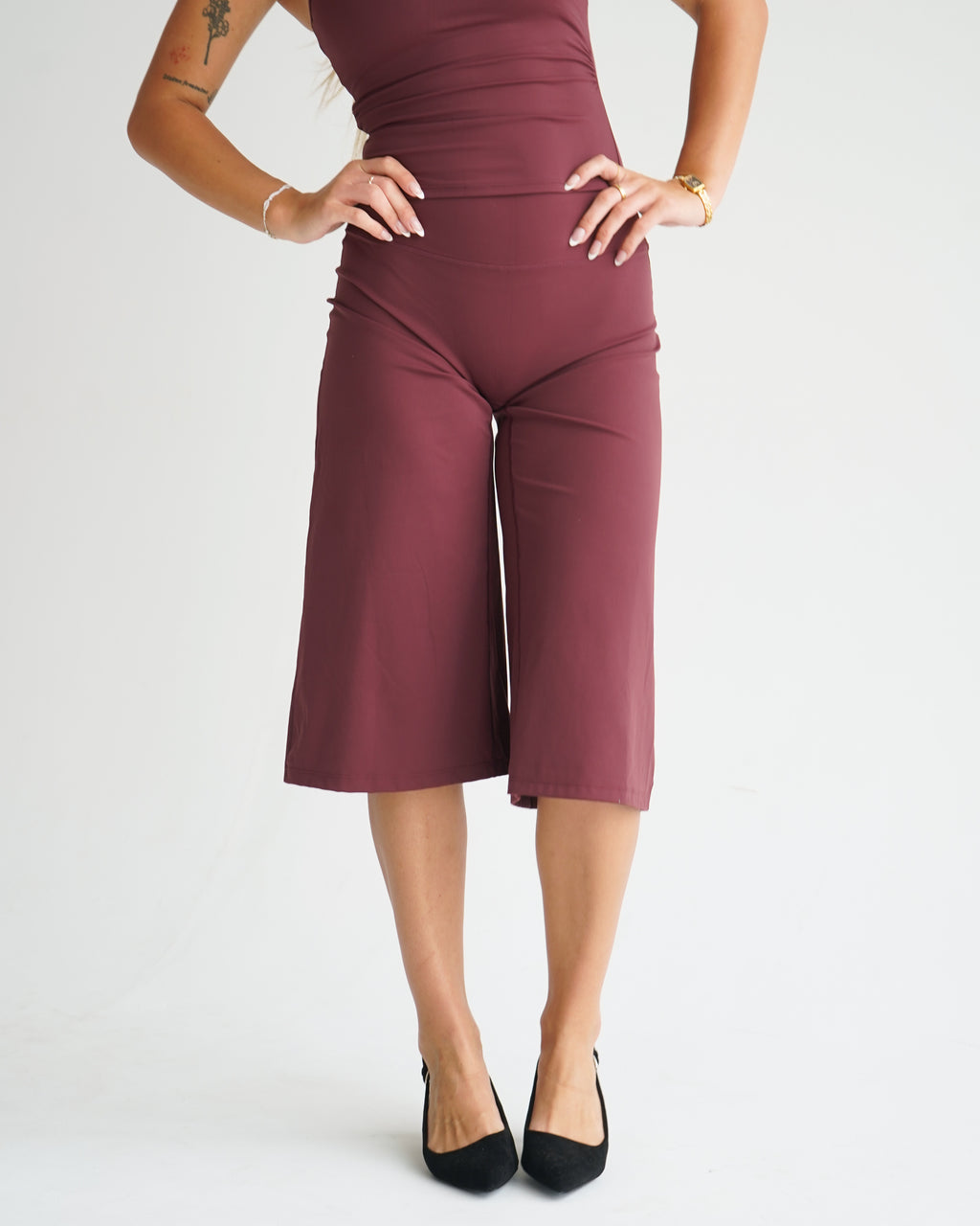 Sculpt Wide Leg Capris