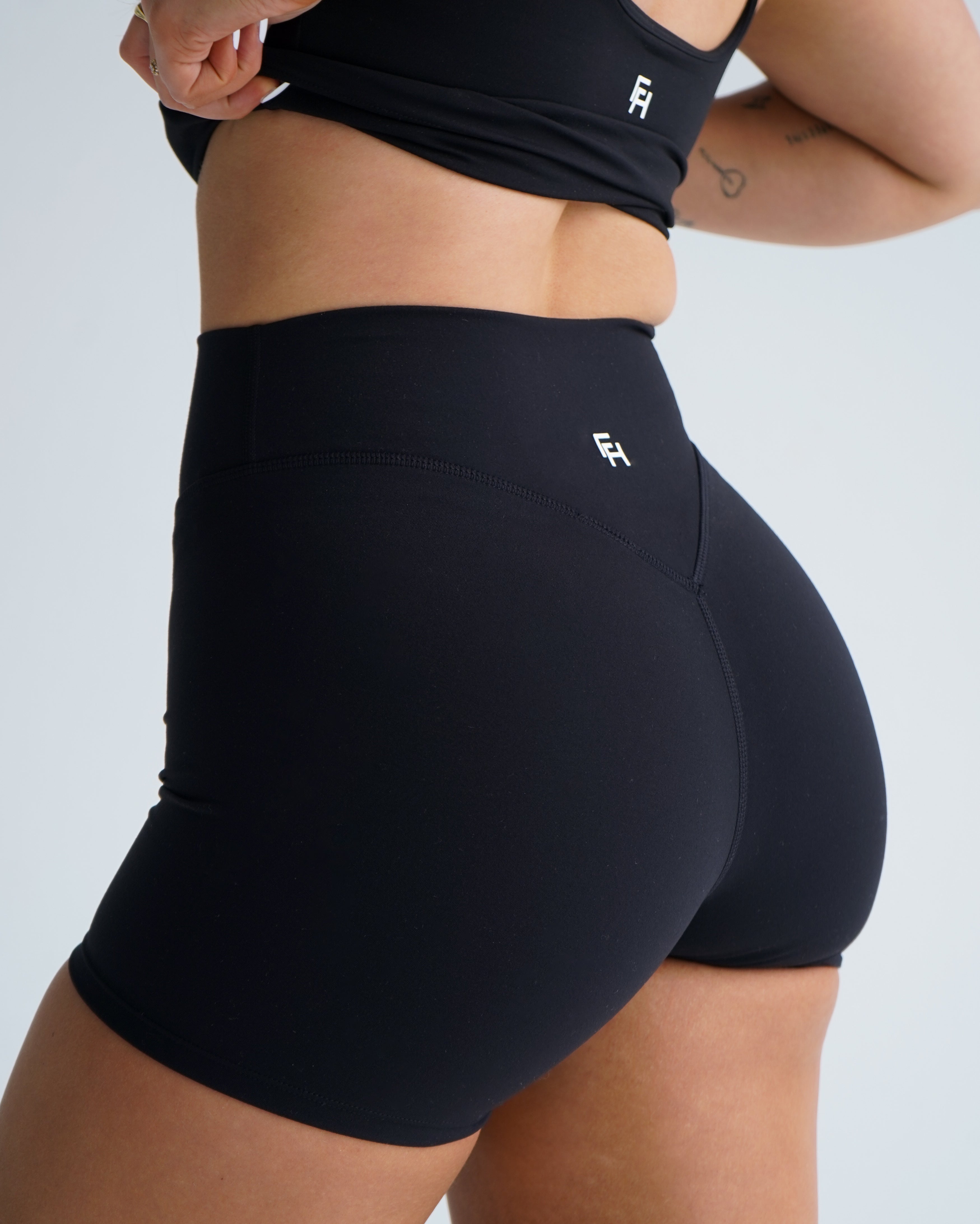 Hatha Shorts 3"