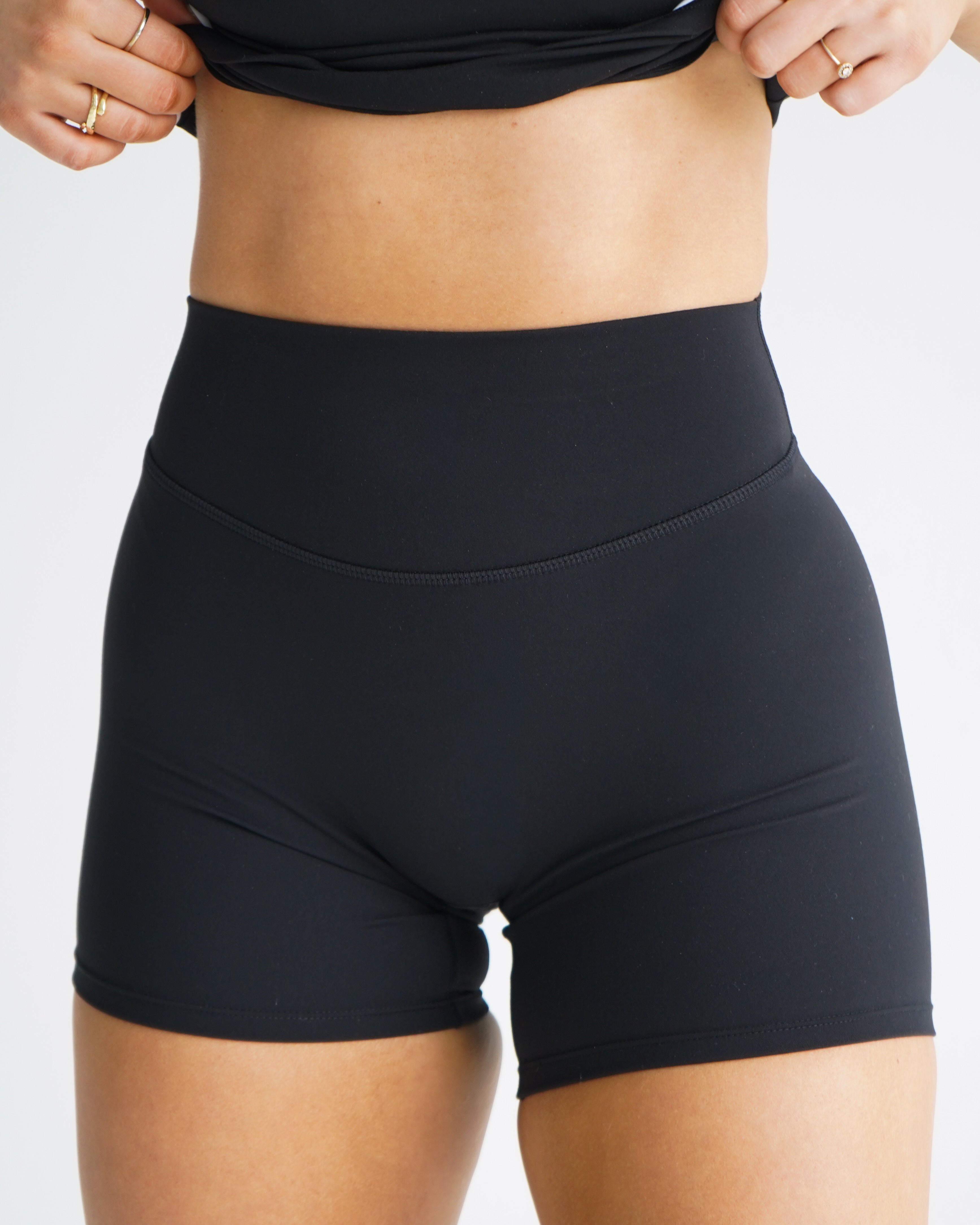 Hatha Shorts 3"