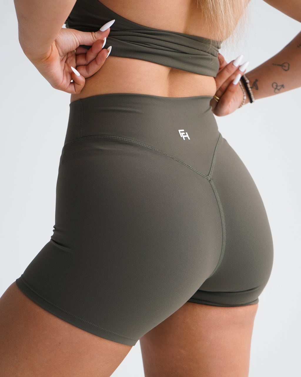 Hatha Shorts 3"