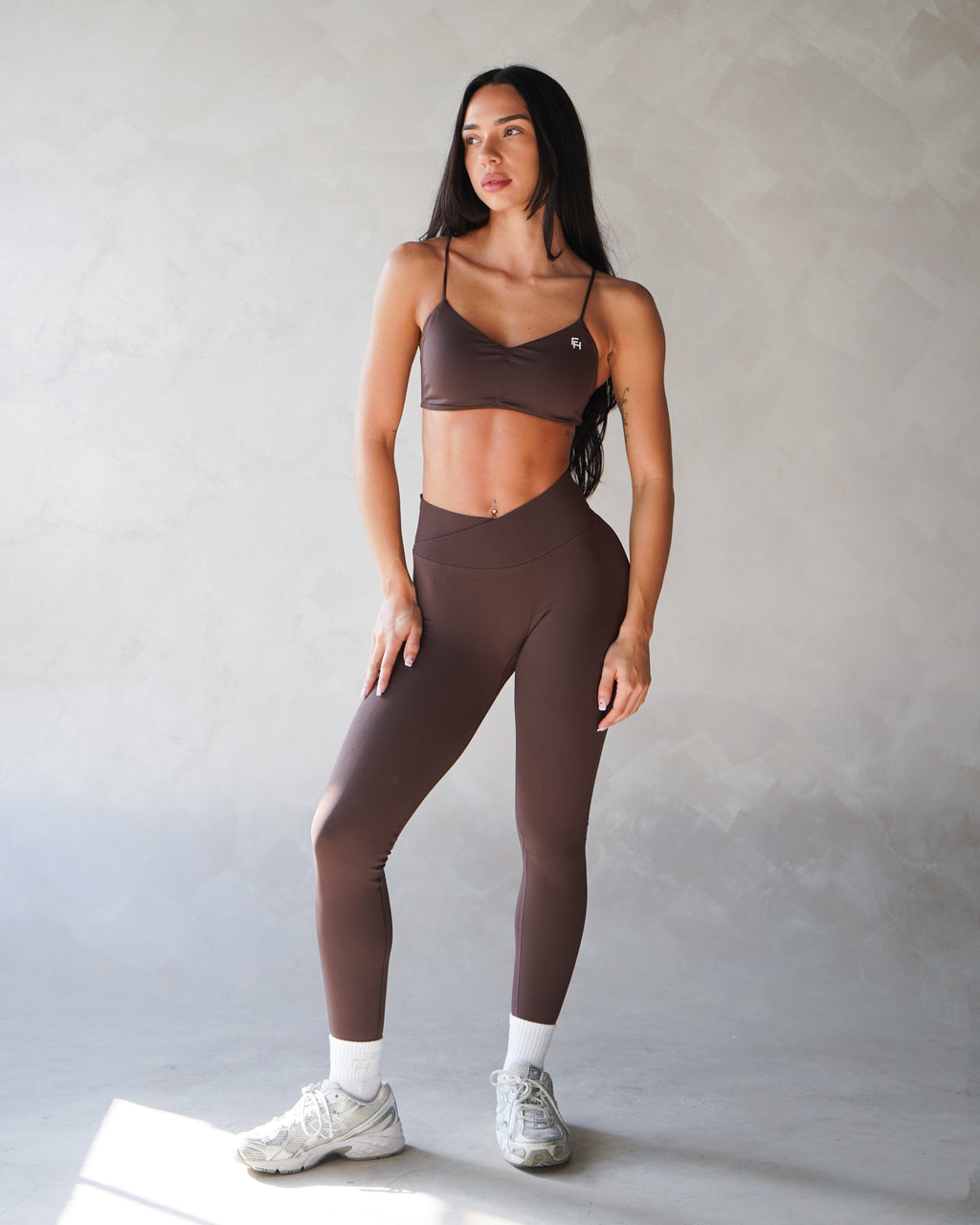 MotionSculpt V-Waist Leggings 27"